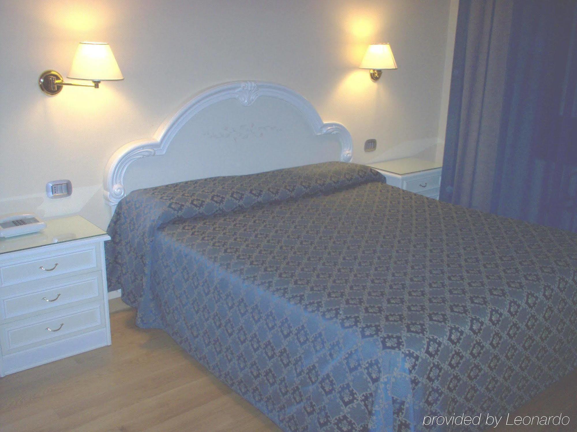 Hotel Annabella Roof Terrace Firenze Szoba fotó
